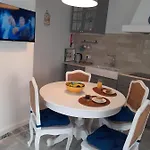 Holiday home Casa Rosa Rooftop Terrace Bbq Walk To Marina *